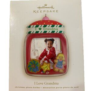 New Hallmark Keepsake Christmas Ornament  I LOVE GRANDMA Photo Holder 2008